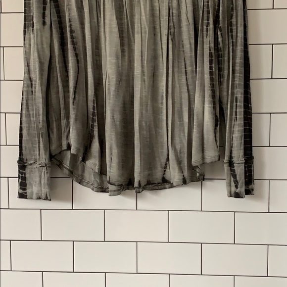 Tie dye long sleeved top - Picture 4 of 4